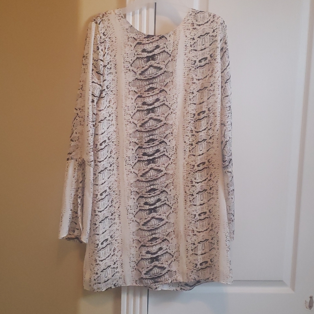 Aakaa snakeprint dress size M
